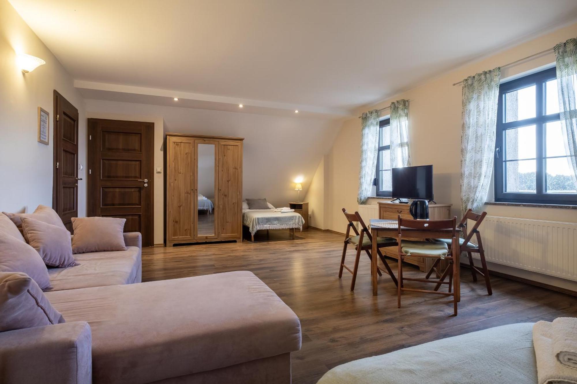 Farm stay Folwark Minikowo - W Borach Tucholskich - 5 Pokoi Z Prywatnymi Lazienkami *